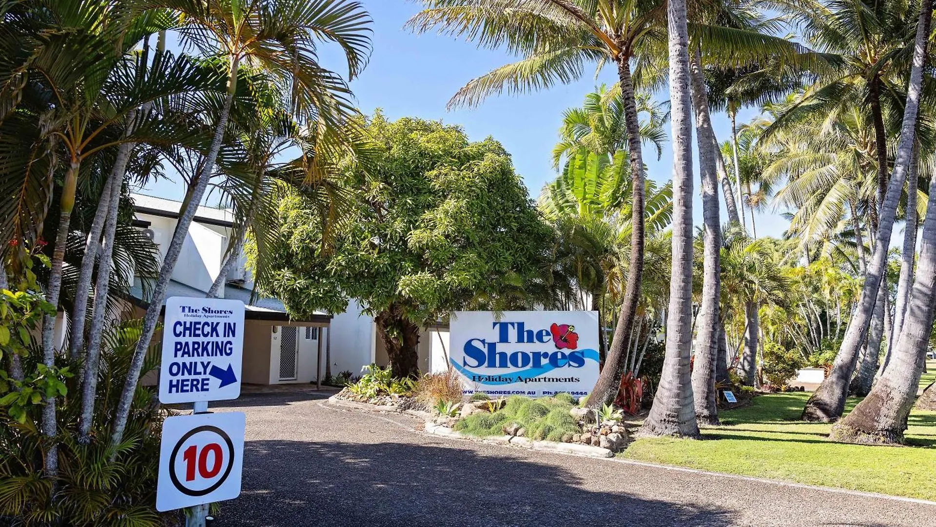 The Shores Holiday Apartments Mackay