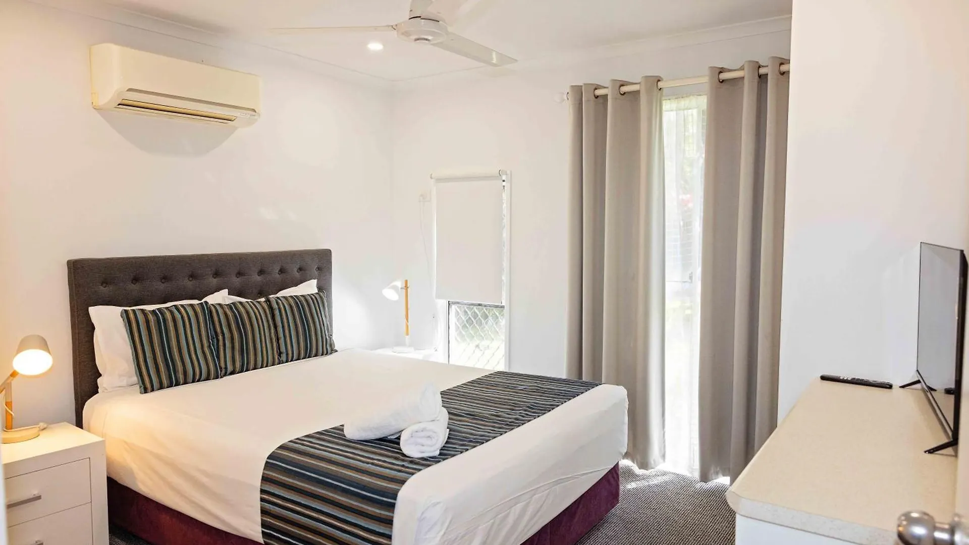 The Shores Holiday Apartments Mackay Australia