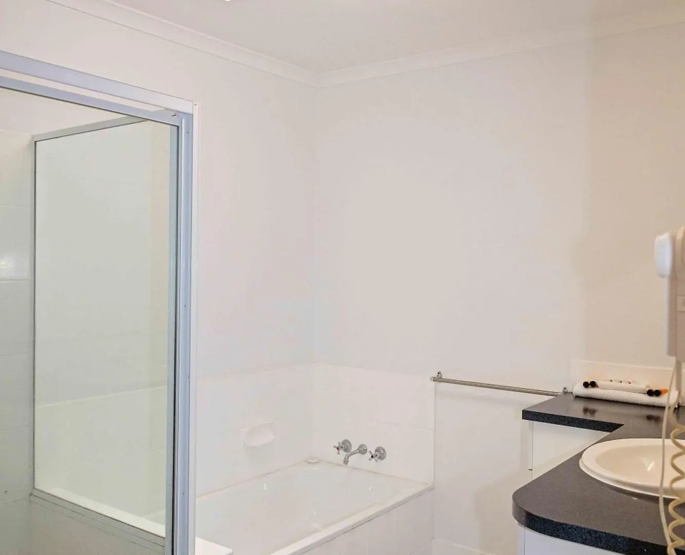 The Shores Holiday Apartments Mackay
