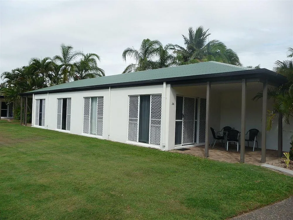 The Shores Holiday Apartments Mackay 0*,  Australia