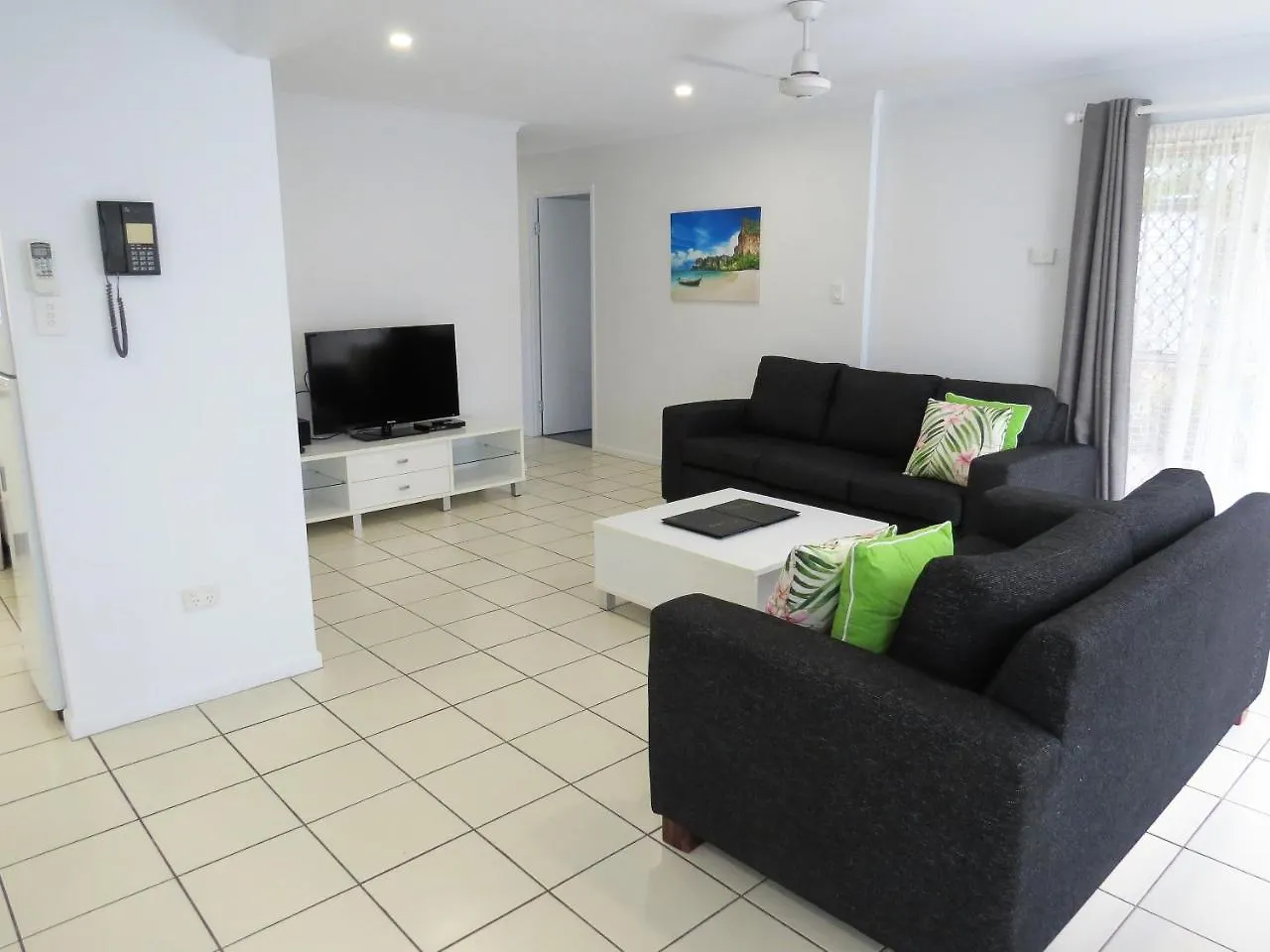 The Shores Holiday Apartments Mackay 0*,  Australia