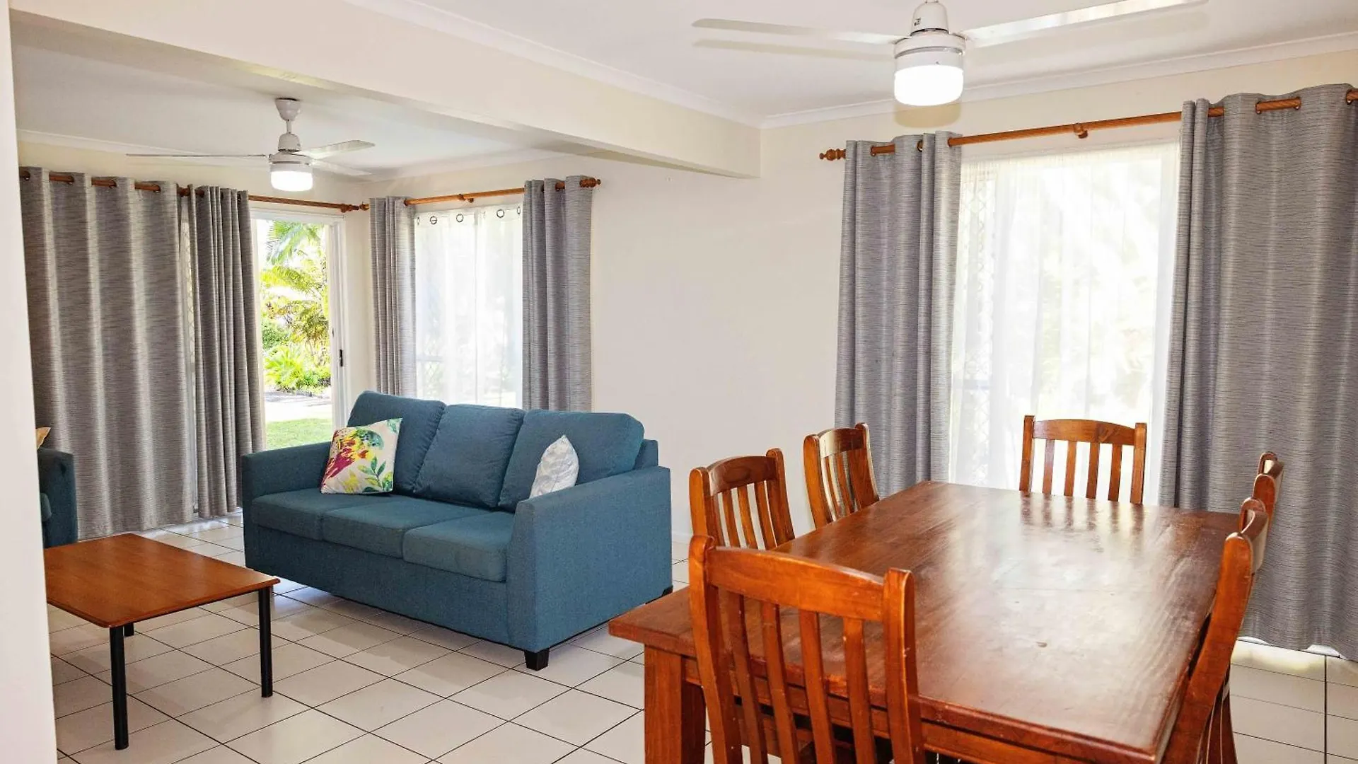 The Shores Holiday Apartments マッカイ